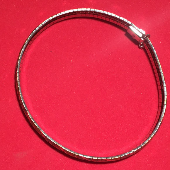 Beautiful Tri Color Silver Bracelet~REDUCED~ - Picture 3 of 4